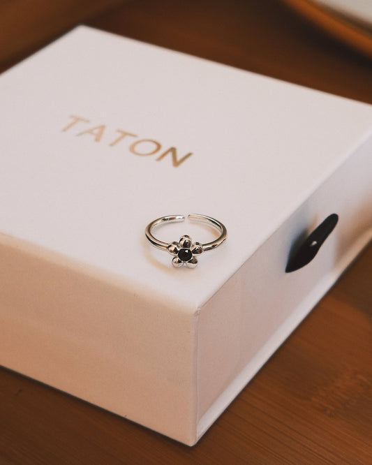 Каблучка “Квітка в душі” — ніжність у кожному русі - Kashimir.me Taton.shop