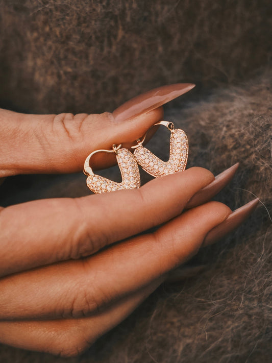 Сережки Двосторонні сережки - гачки Серця з фіанітами та перламутровою смолою, 18k позолота - Kashimir.me Taton.shop