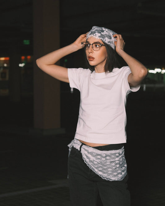 T-shirt Футболка жіноча, яка робить шум | Чорна / Біла XS White - Tsupkyi (Цупкий) Taton.shop