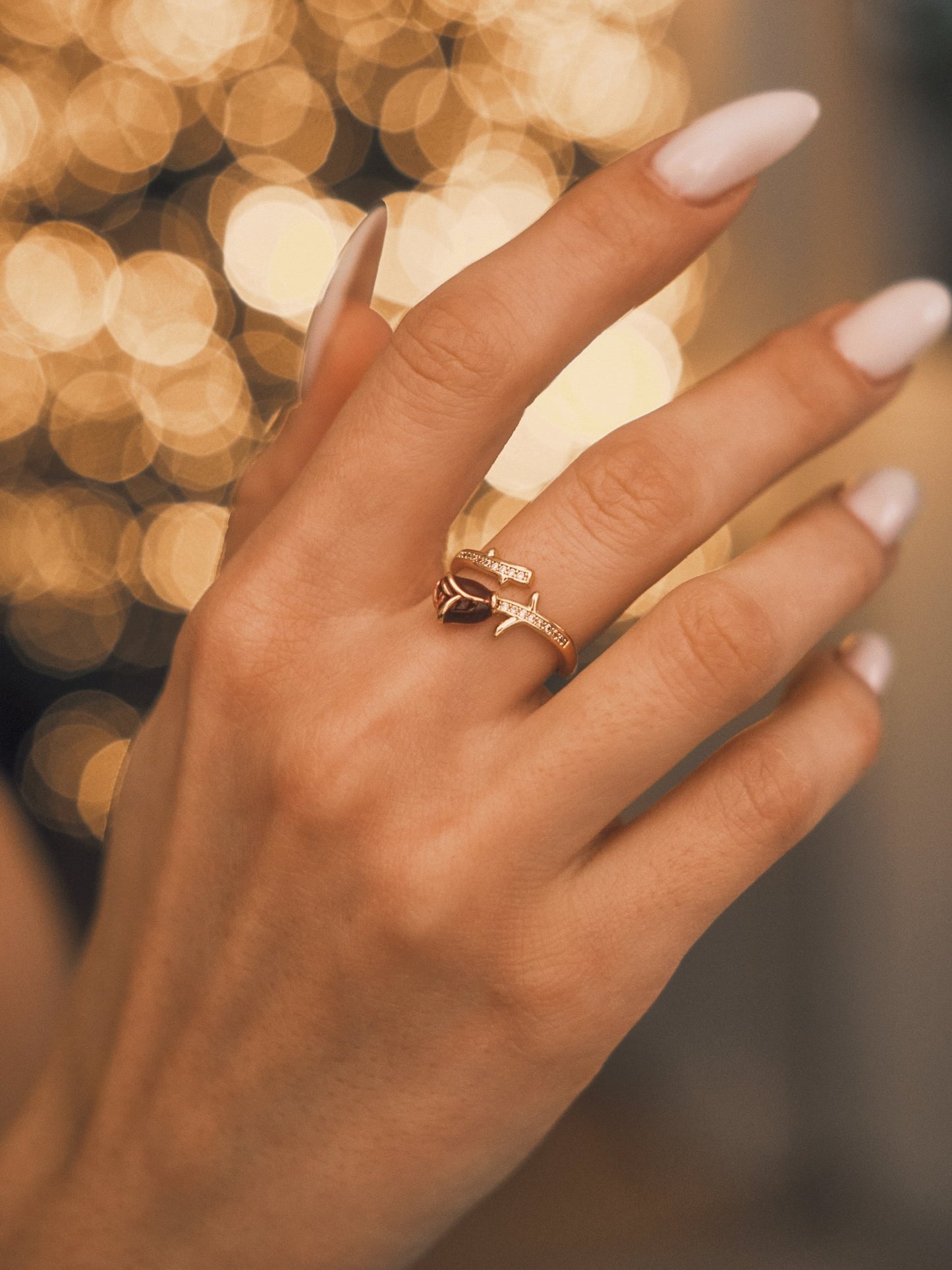 Каблучка Троянда Бордо з шипами, позолота + бордова смола, регульована З регулюванням - Kashimir.me Taton.shop