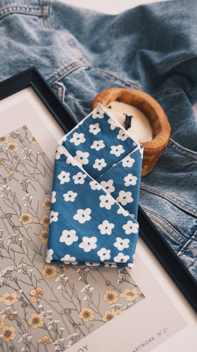 Хустка Косинка хустка Kashket Блакитна з білими квітами - Kashket.me Taton.shop