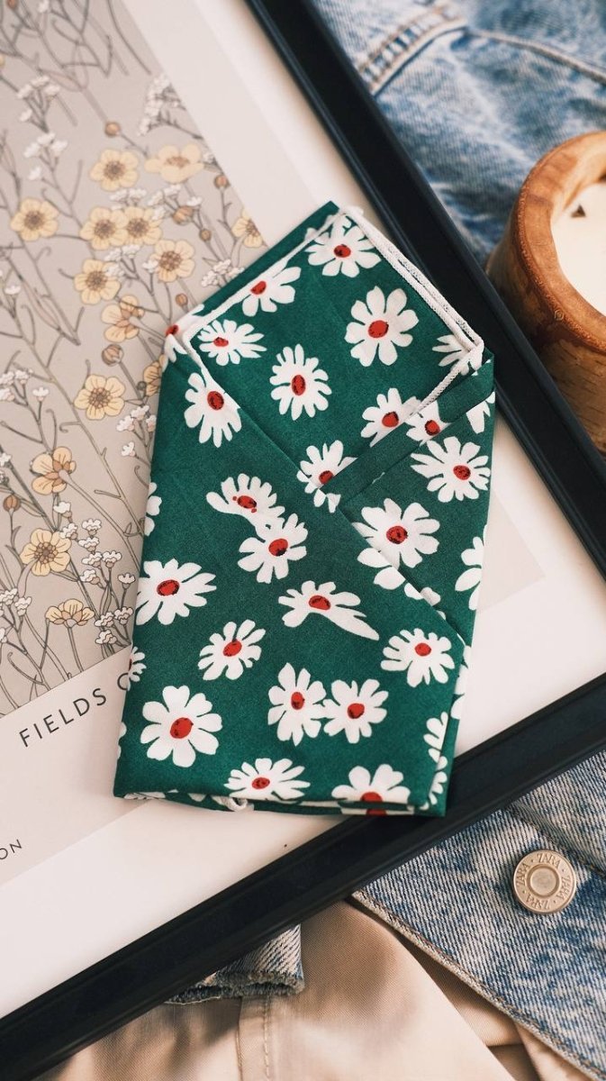 Хустка Косинка-хустка Зелена з білими квітами - Kashket.me Taton.shop