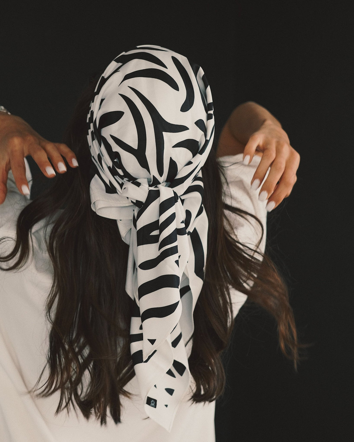 Хустка Шовкова хустка Zebra 90×90 сарж, 4 кольори Black - Kashket.me Taton.shop