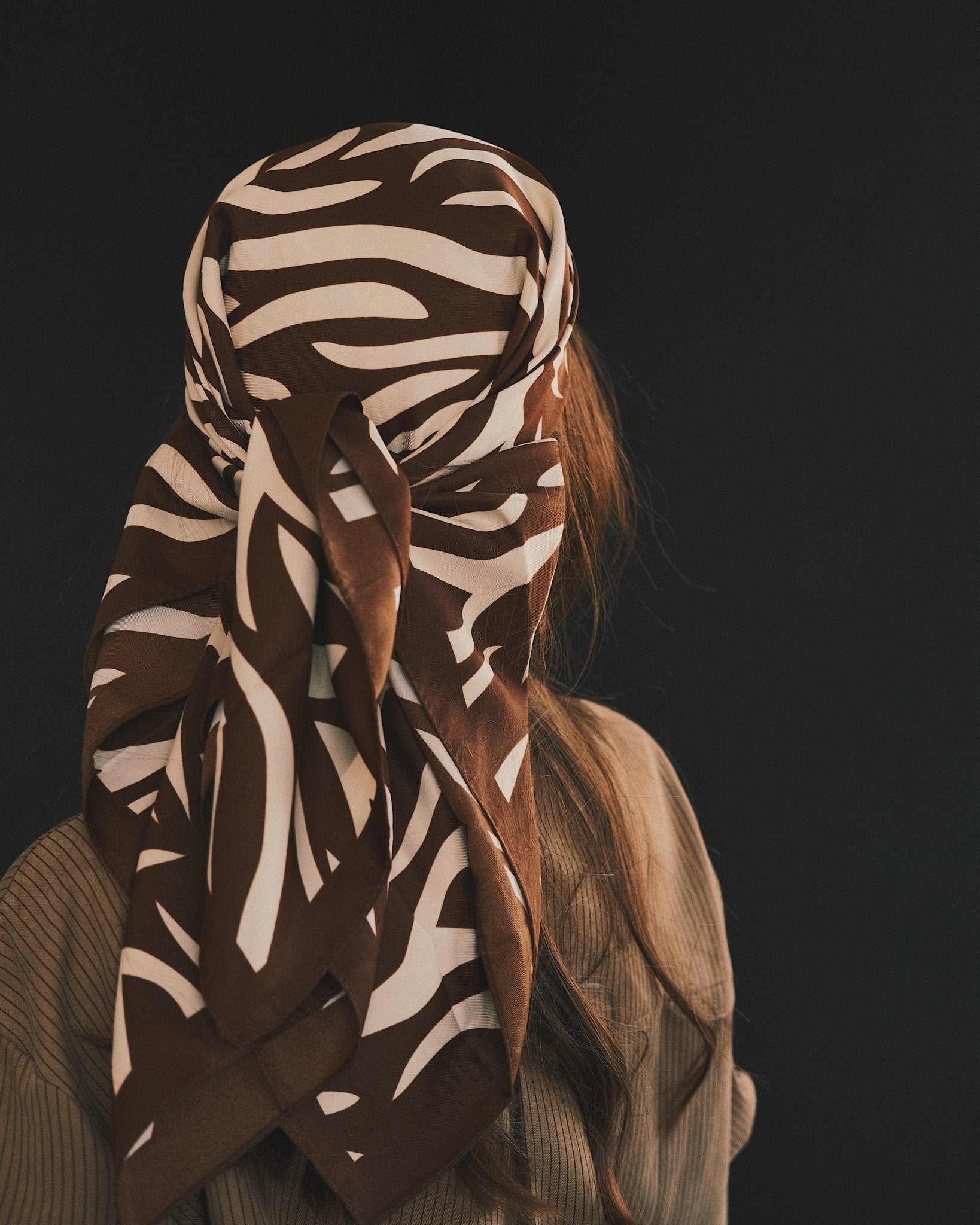Хустка Шовкова хустка Zebra 90×90 сарж, 4 кольори Black - Kashket.me Taton.shop