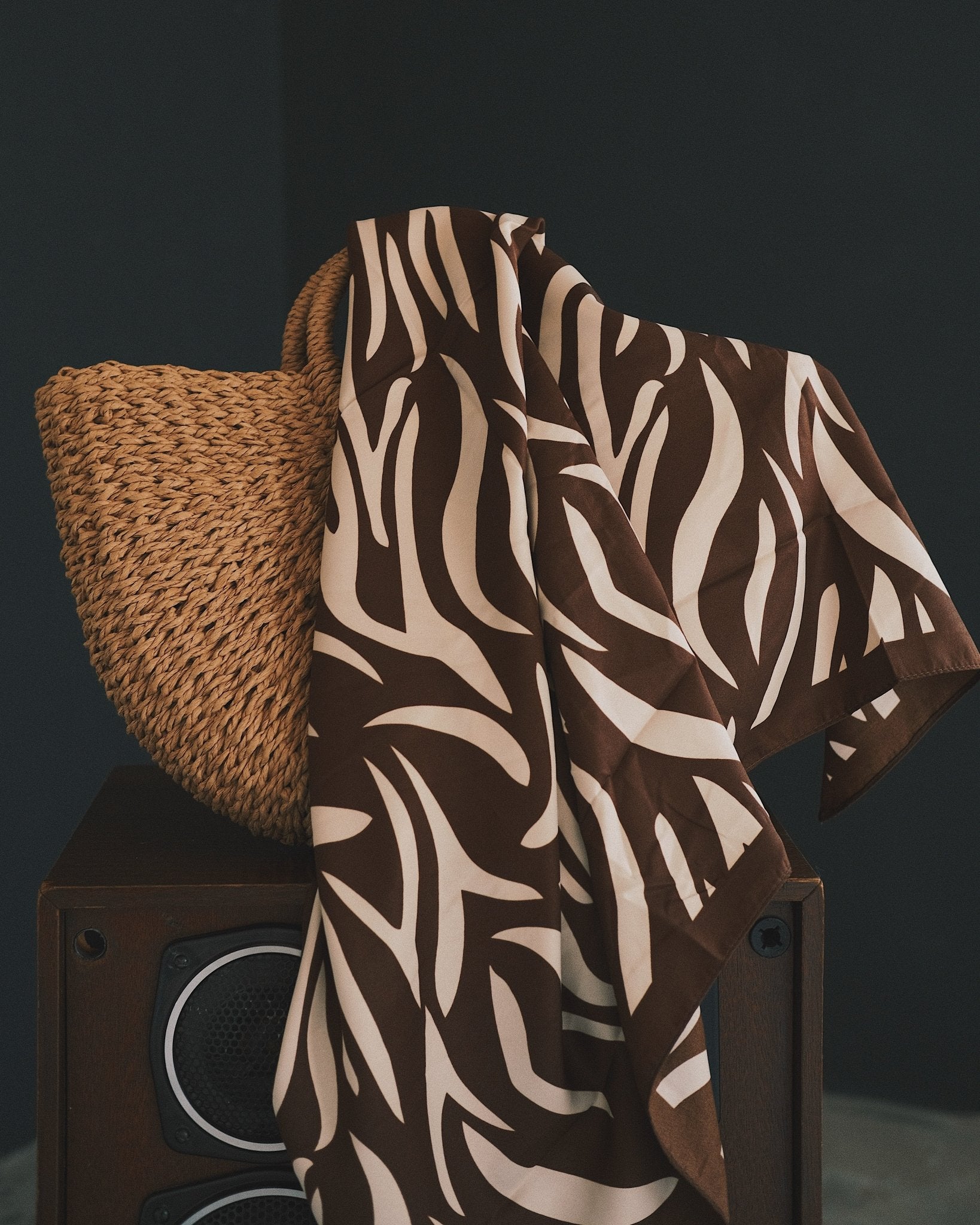 Хустка Шовкова хустка Zebra 90×90 сарж, 4 кольори Brown - Kashket.me Taton.shop