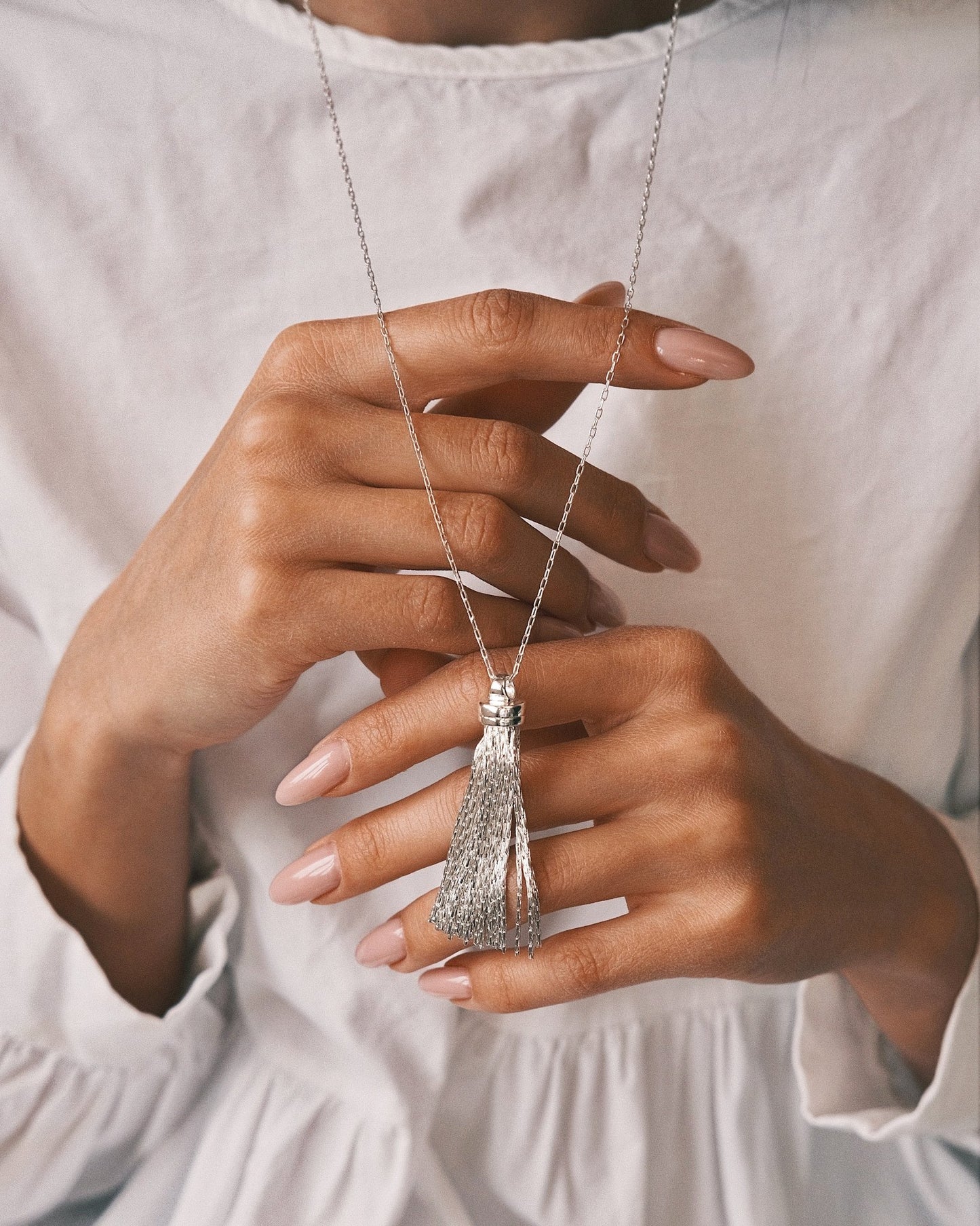 Підвіска Кольє, яке красиво “падає” на светр і ловить світло з кожним рухом - Kashimir.me Taton.shop