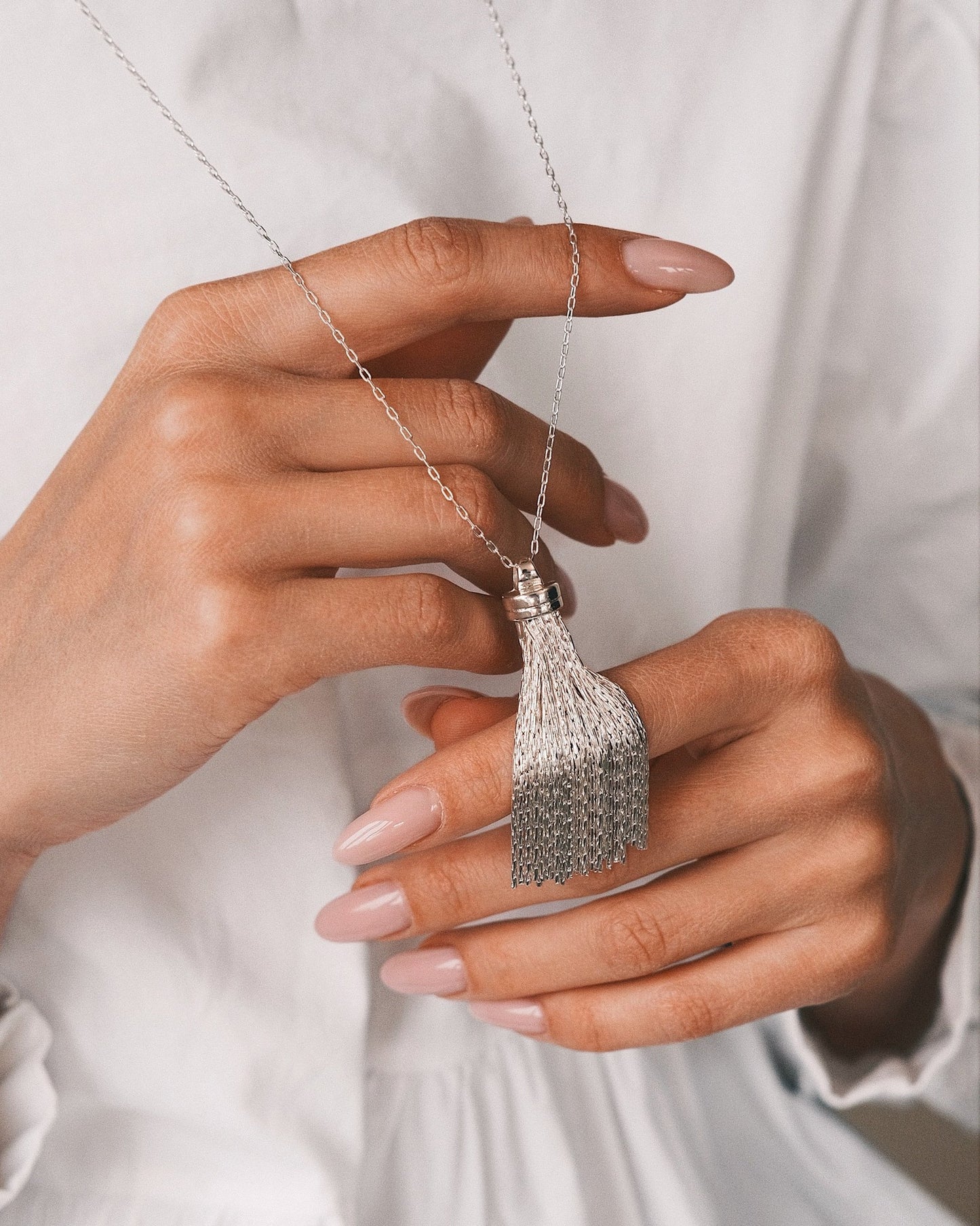 Підвіска Кольє, яке красиво “падає” на светр і ловить світло з кожним рухом - Kashimir.me Taton.shop