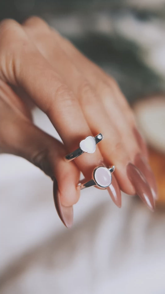 ✨ Посріблена каблучка з натуральним світло-сірим агатом ✨