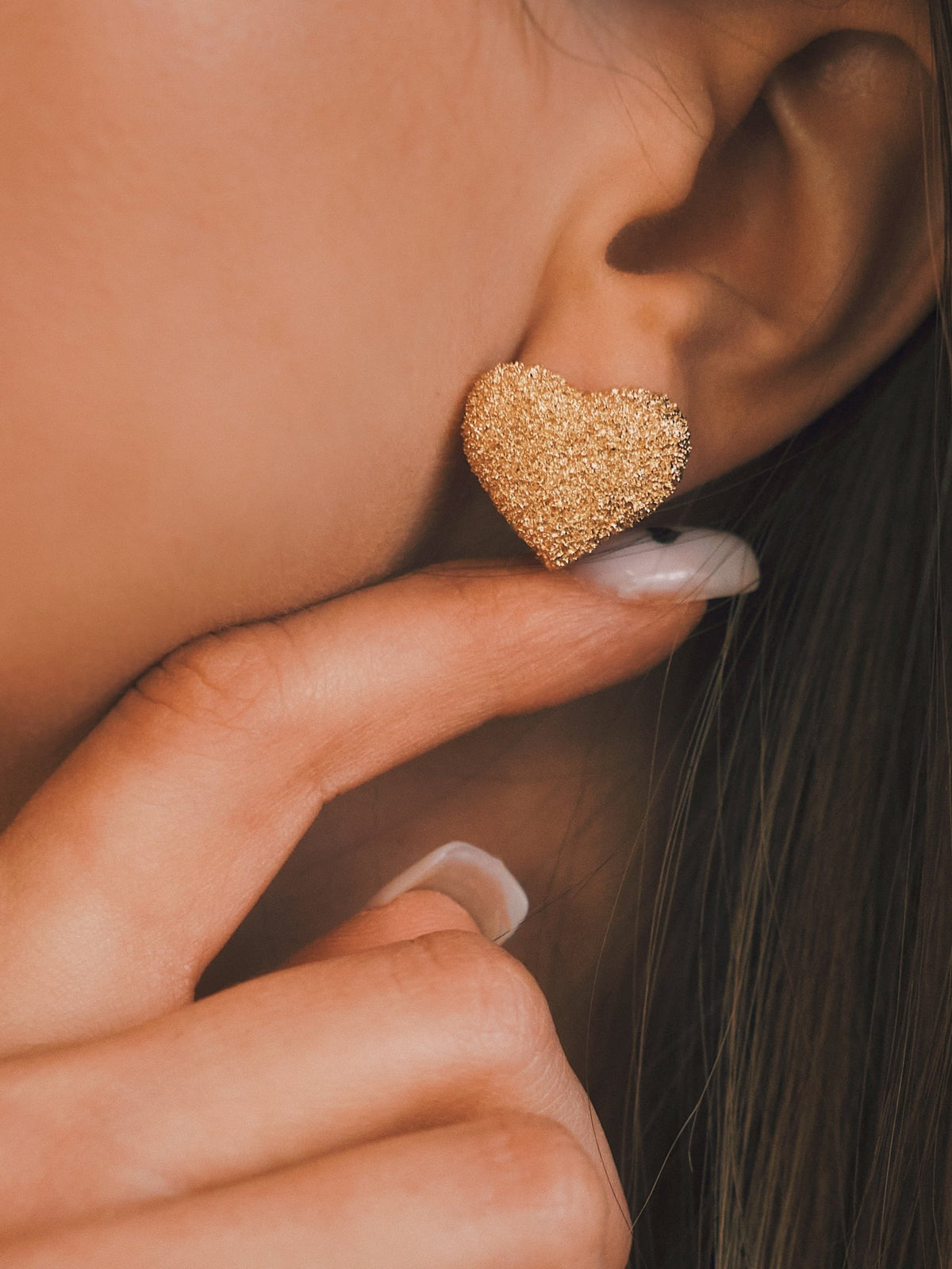 Сережки Сережки — гвоздики «Heart Texture» 15×18 мм Gold