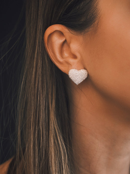 Сережки Сережки - гвоздики «Heart Texture» 15×18 мм Silver - Kashimir.me Taton.shop