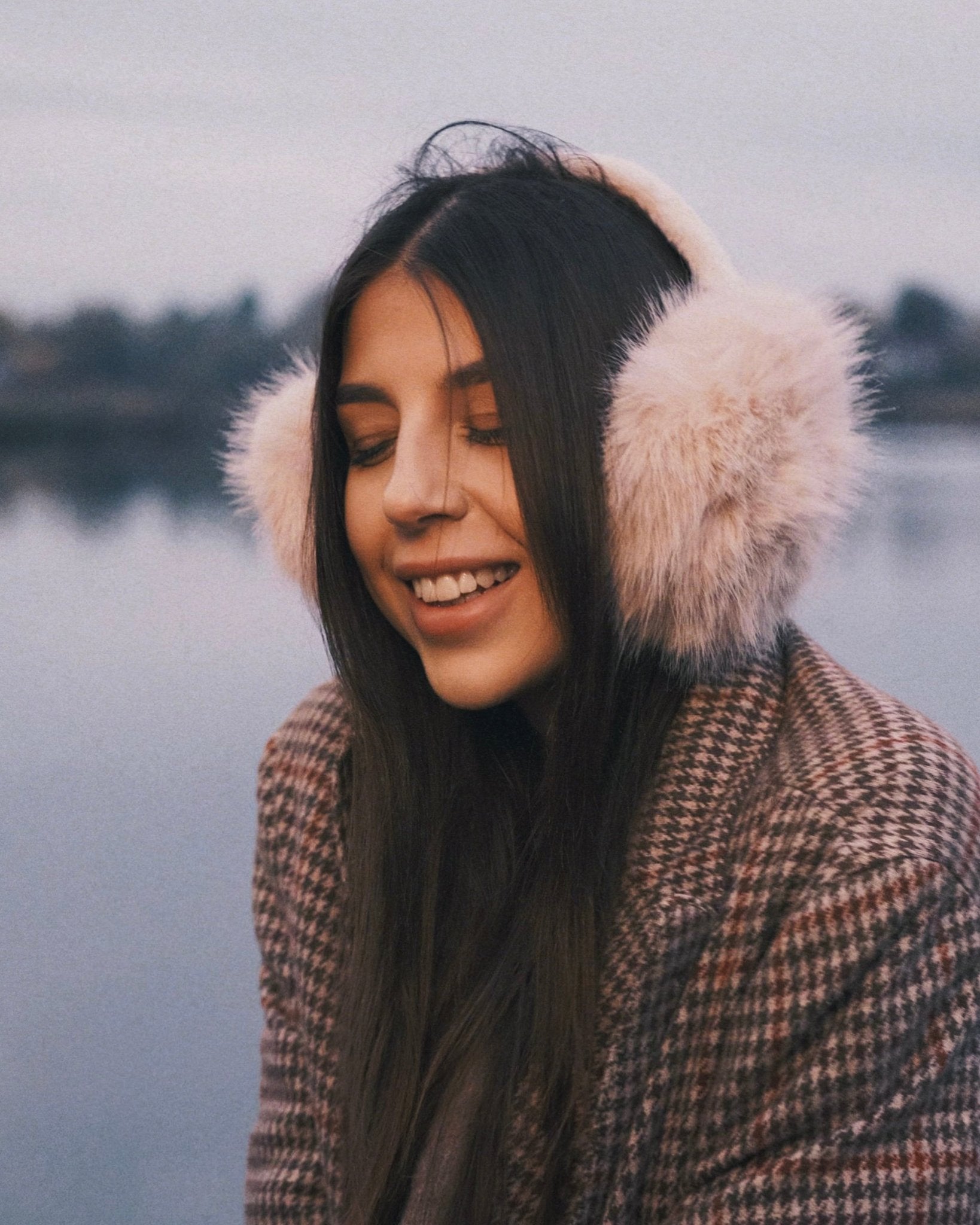 Шапка Зимові теплі пухнасті Навушники - альтернатива шапці Beige - Kashket.me Taton.shop