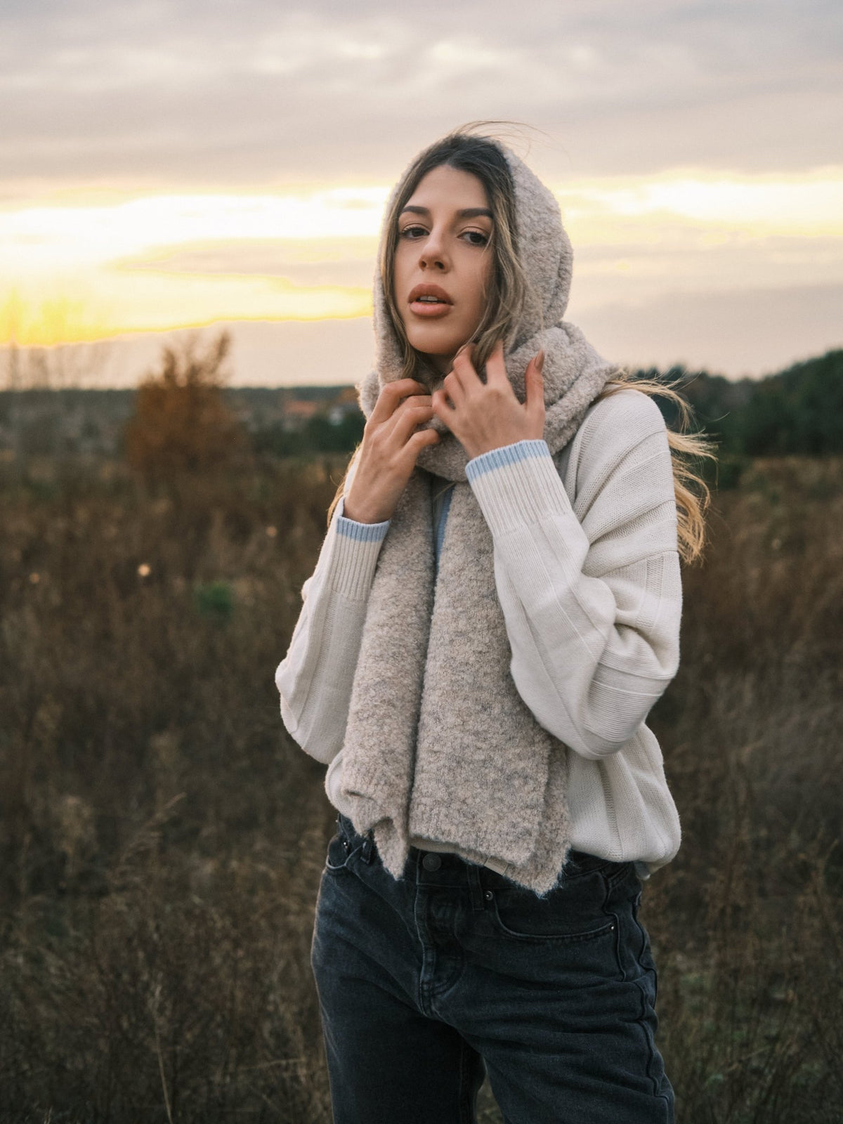 Шарф Теплий зимовий шарф «Обійми тепла» Бежевий - Kashket.me Taton.shop