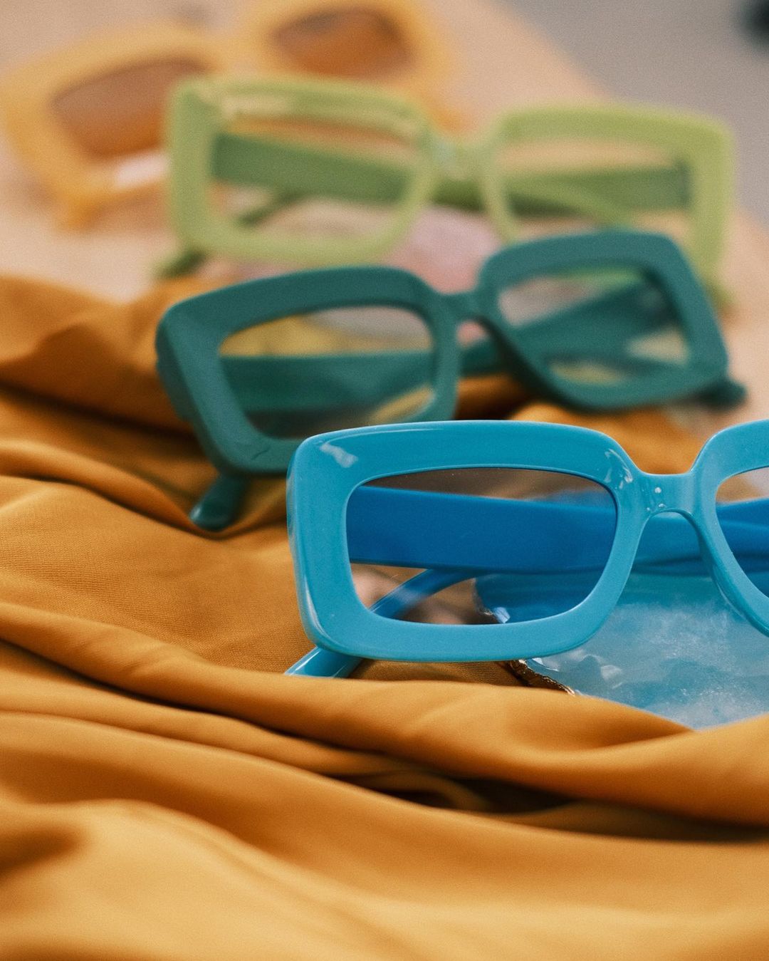 Sunglasses Кіношні Окуляри Банановий (Жовті) - Okuliarnyi Taton.shop