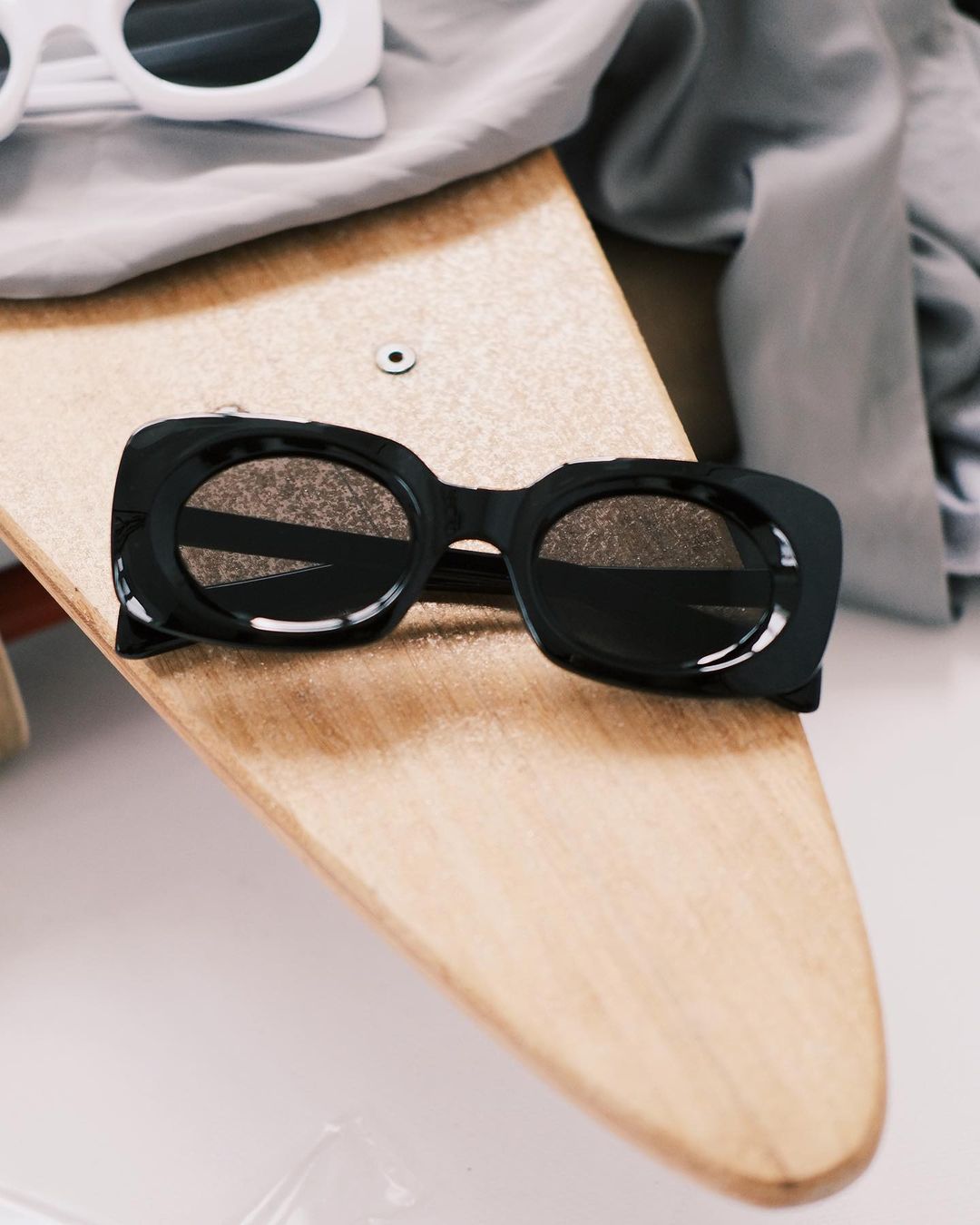 Sunglasses Вписане Коло Шпигун (Чорні) - Okuliarnyi Taton.shop